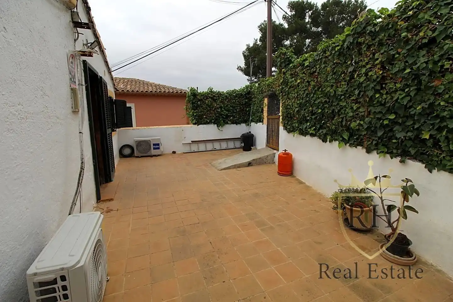 Vista exterior de Casa o xalet en venda en Pollença amb Aire condicionat, Jardí privat i Terrassa