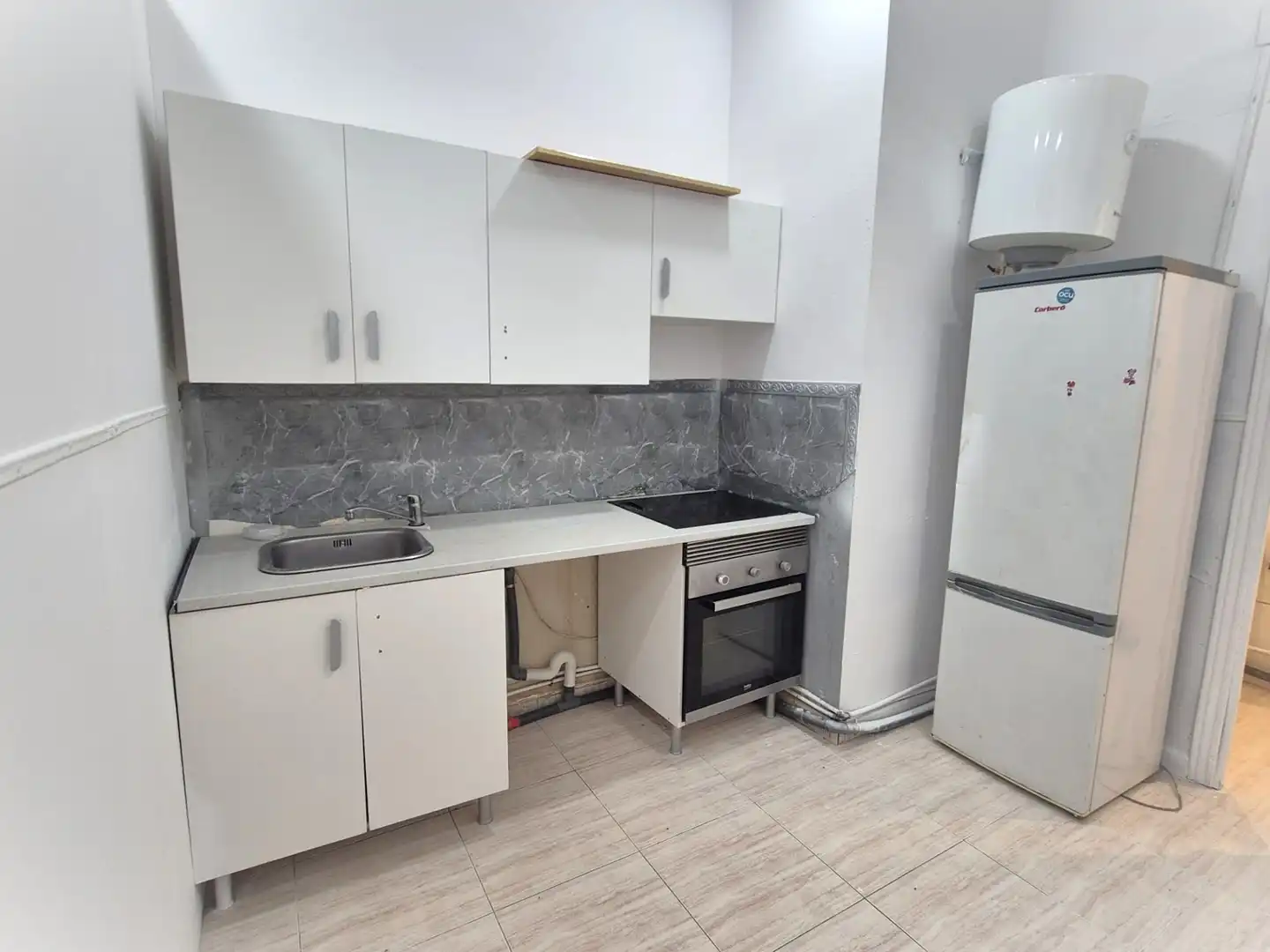 Küche von Wohnung zum Verkauf in L'Hospitalet de Llobregat