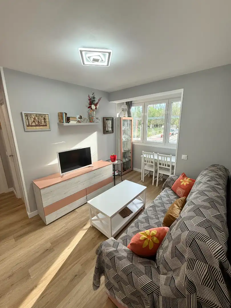 Living room of Flat for sale in Madrid  with Heating, Terrace and Storage room