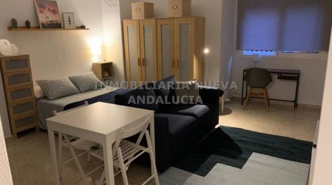 Foto 3 de Estudio de alquiler en Ciudad Jardín - Tagarete - El Zapillo, Almería Capital