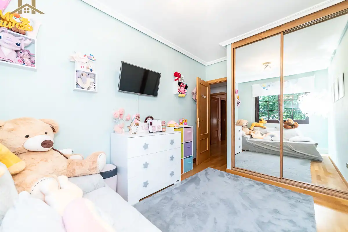 Bedroom of Flat for sale in Navalcarnero  with Air Conditioner, Heating and Parquet flooring