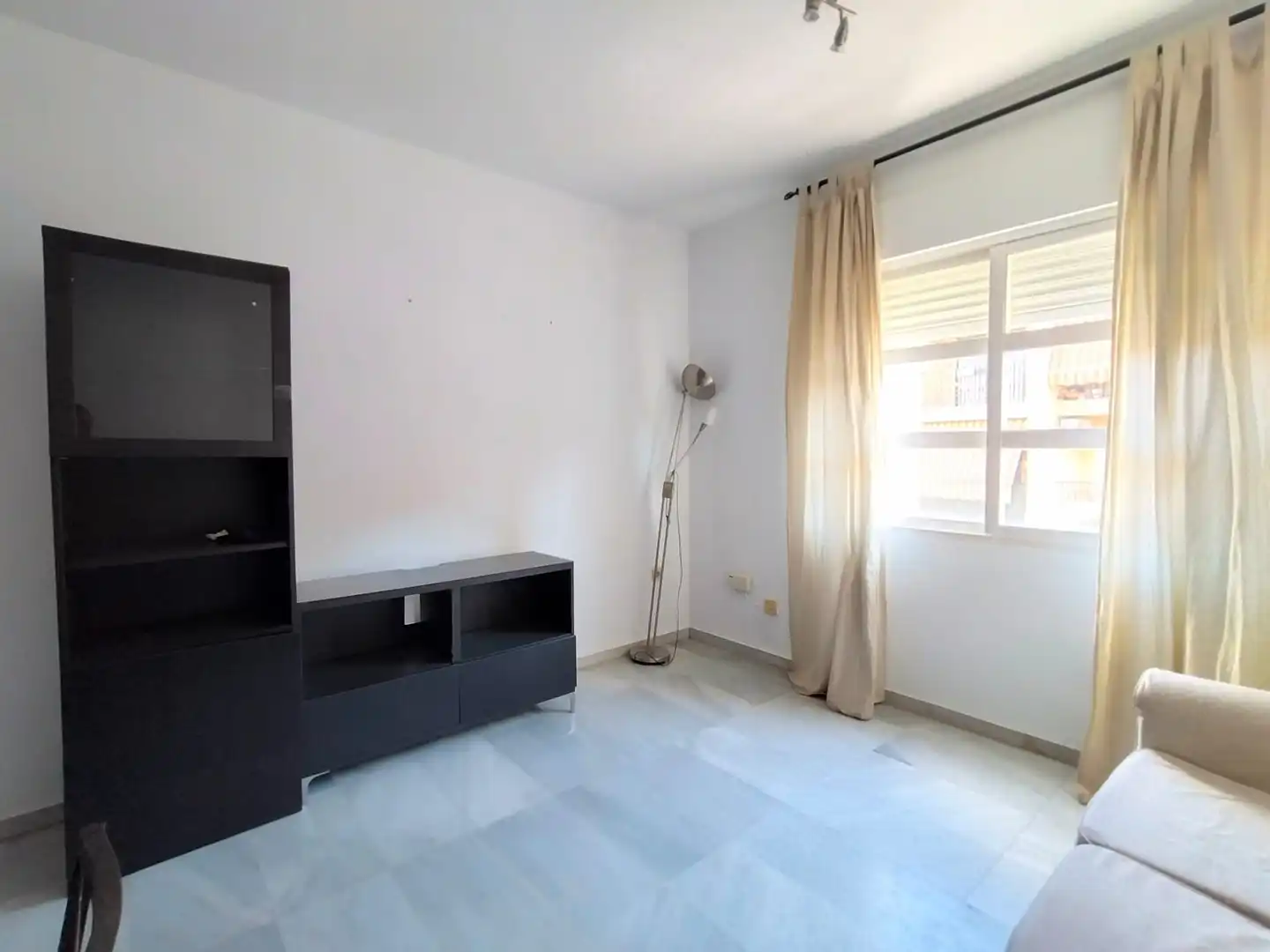 Piso con ascensor en venta en Calle Mallén, imagen 3
