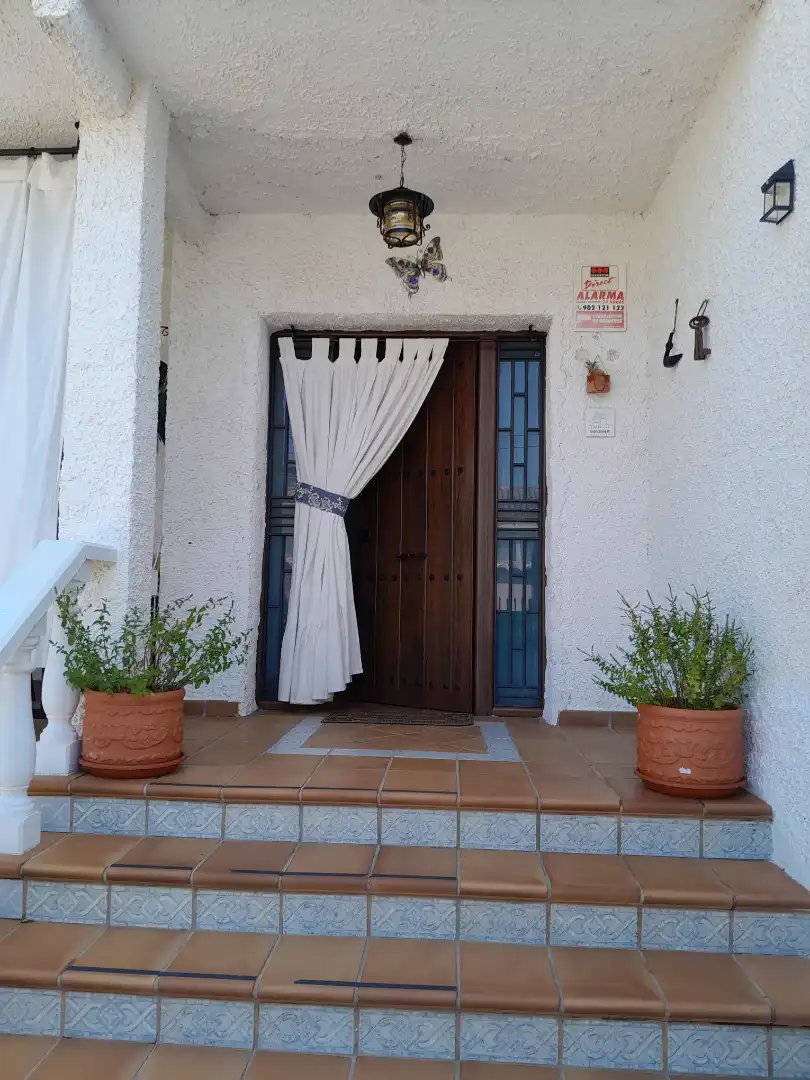 Casa o chalet en venta en Cobisa con Calefacción, Jardín privado y Amueblado