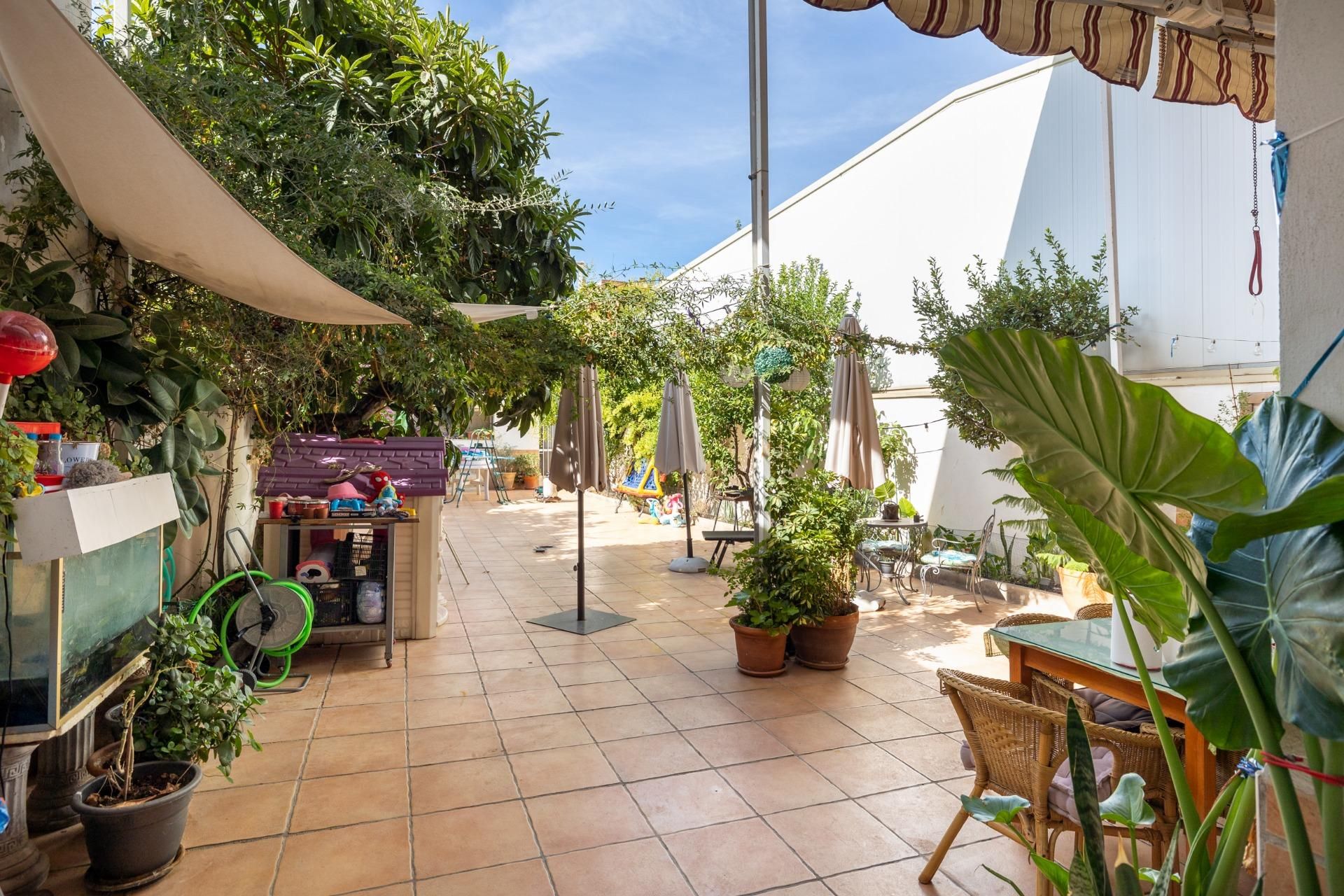 Terrace of House or chalet for sale in  Granada Capital  with Air Conditioner, Heating and Private garden