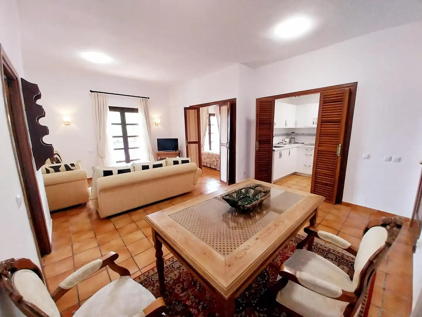 Sala d'estar de Apartament de lloguer en Mijas amb Jardí privat, Terrassa i Balcó