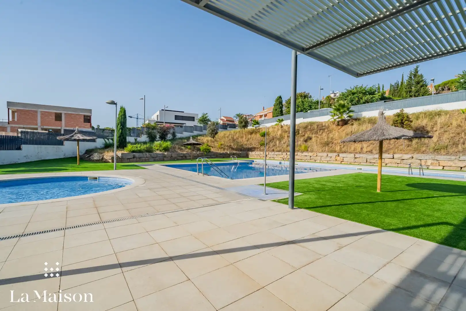 Schwimmbecken von Wohnung zum Verkauf in Sant Andreu de Llavaneres mit Heizung, Abstellraum und Balkon