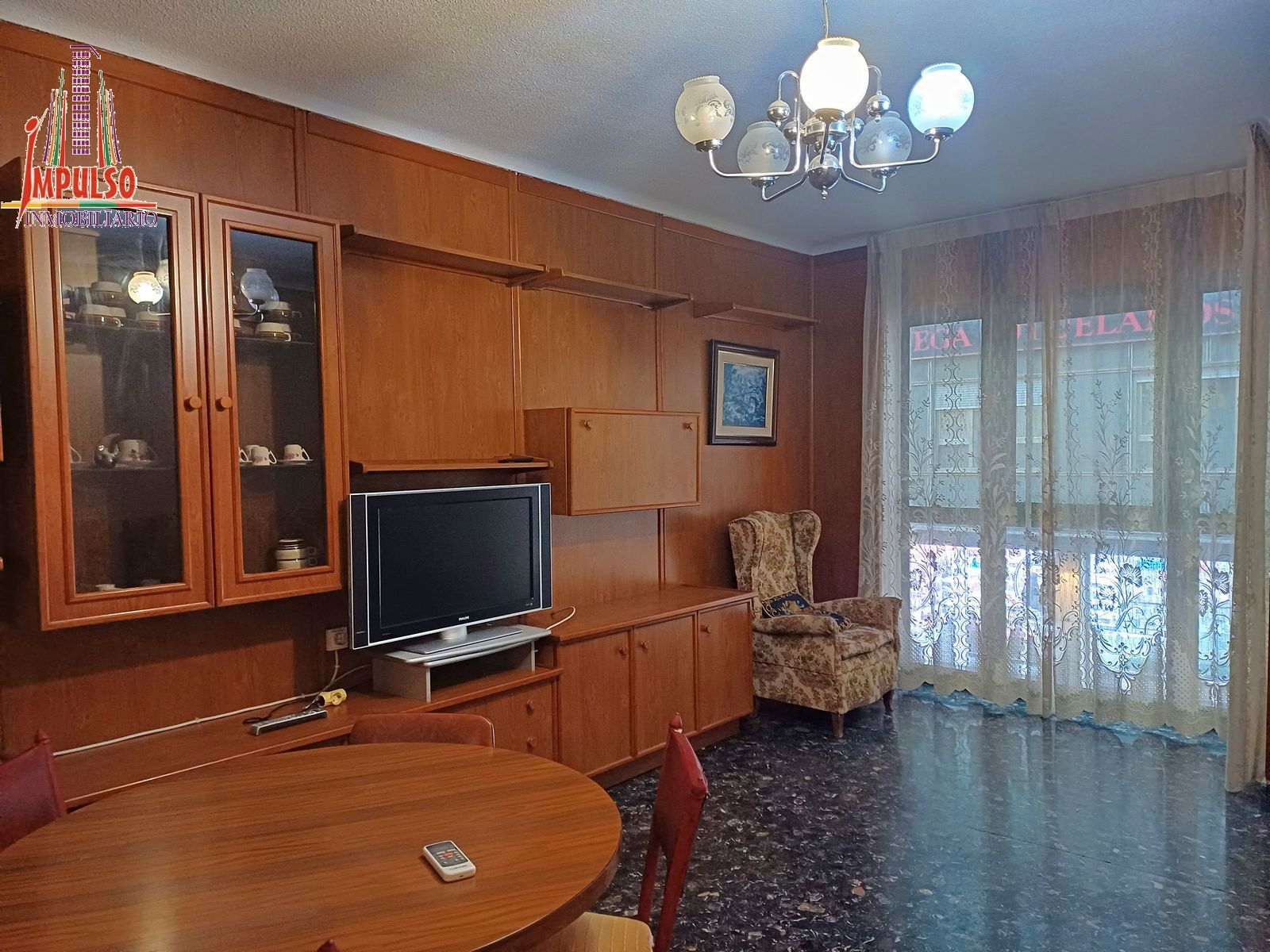 Piso de alquiler en Calle Tesifonte Gallego, Centro