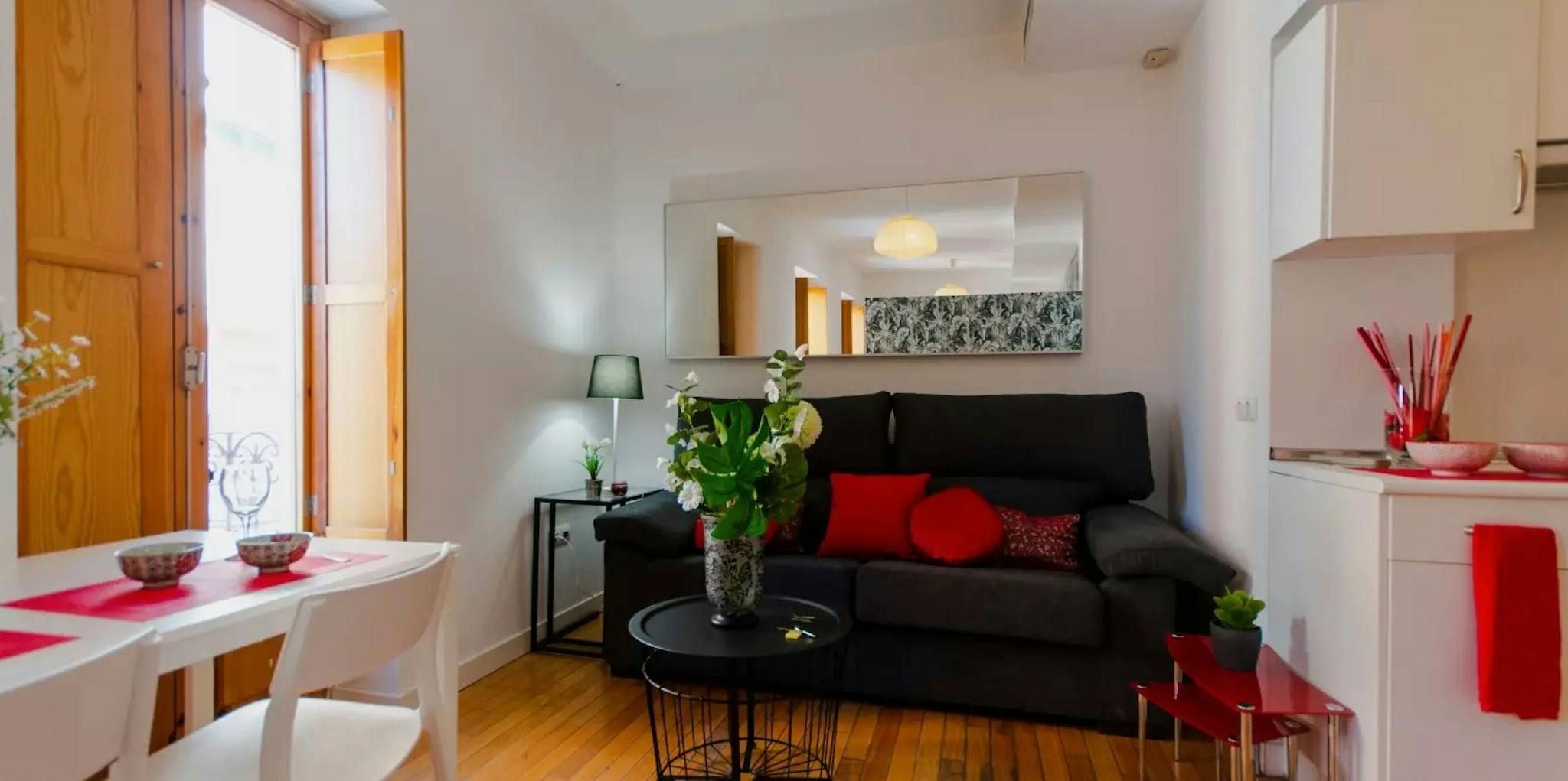 Sala d'estar de Pis de lloguer en  Madrid Capital amb Aire condicionat, Calefacció i Moblat