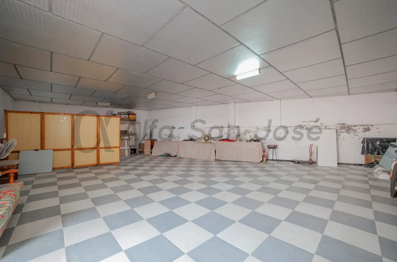Casa adosada en venda en La Rinconada amb TV
