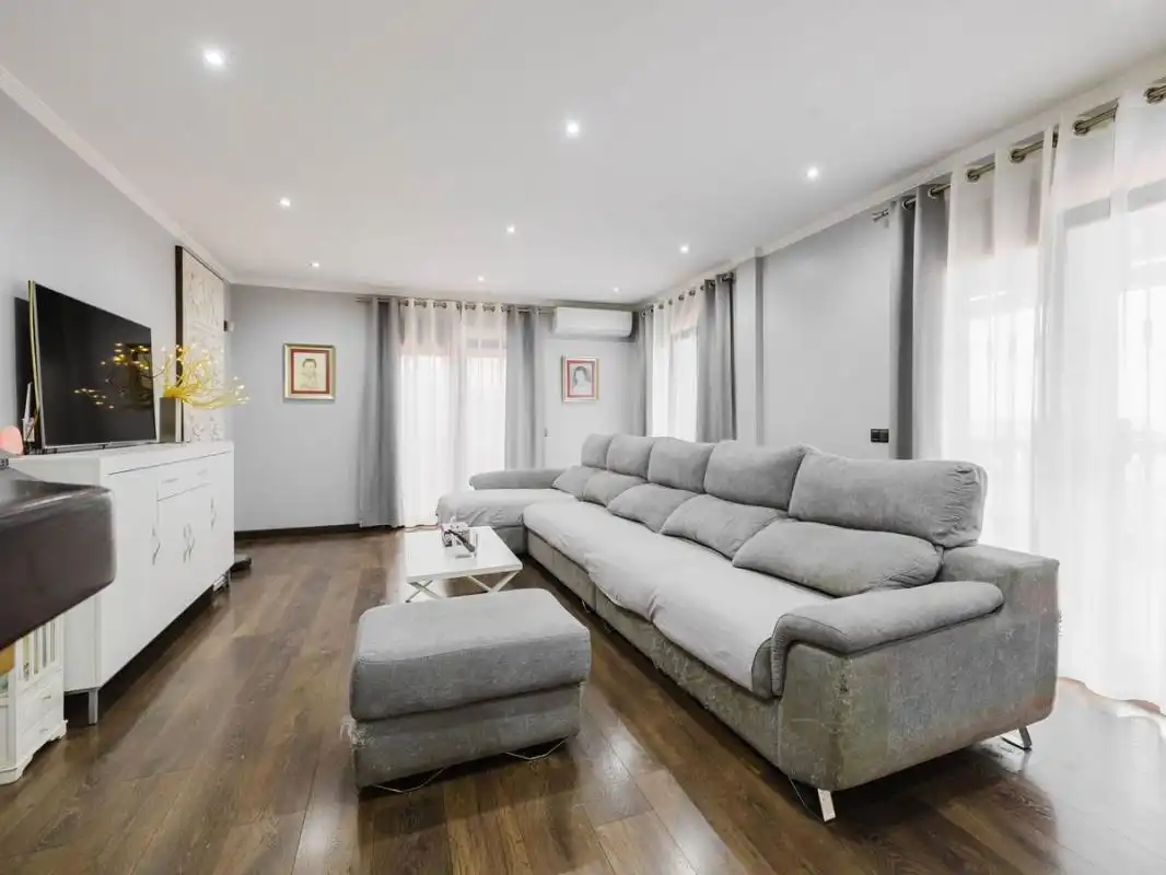 Sala d'estar de Casa o xalet en venda en Torrox amb Aire condicionat, Calefacció i Jardí privat