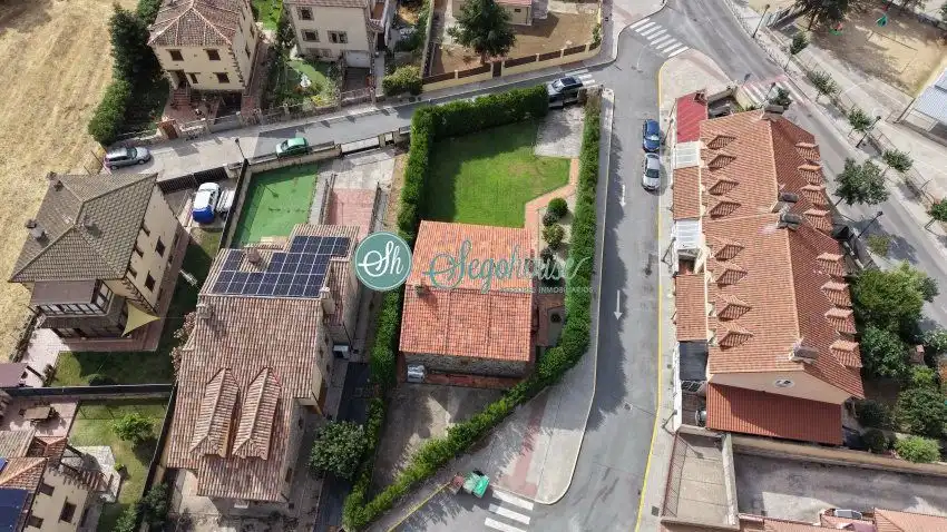 Casa o chalet en venta en Palazuelos de Eresma con Calefacción, Terraza y Amueblado