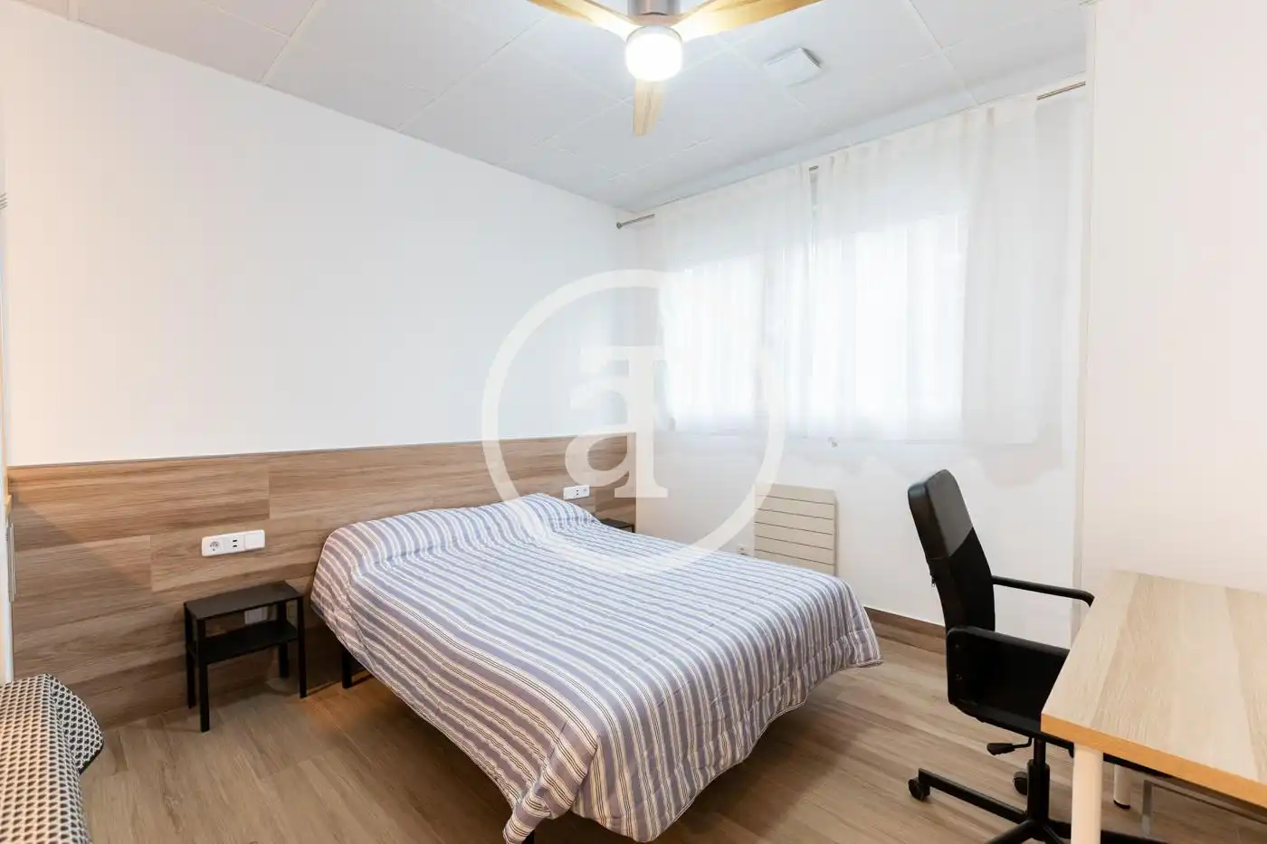Habitación de Estudio de alquiler en Madrid con Calefacción, Amueblado y Horno