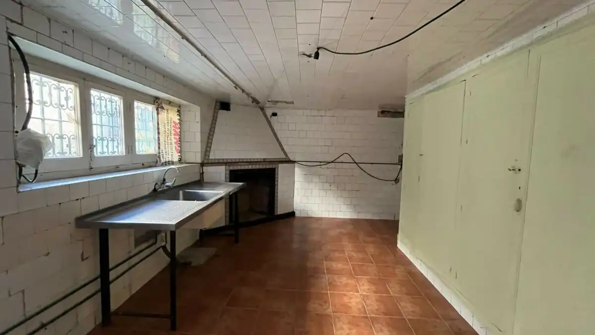 Flat for sale in PORTUGAL, 4, Lora del Río