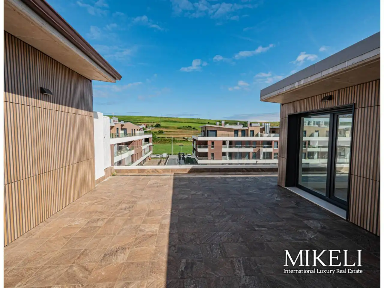 Terraza de Piso de alquiler en Santa Cruz de Bezana con Calefacción, Terraza y Trastero