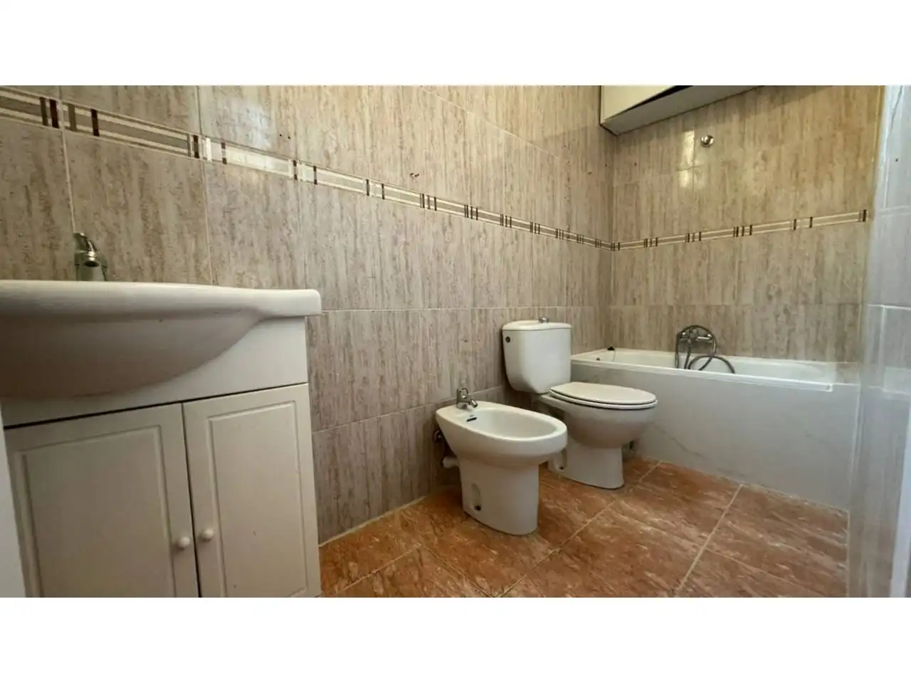 Baño de Piso en venta en Onda con Calefacción y Balcón