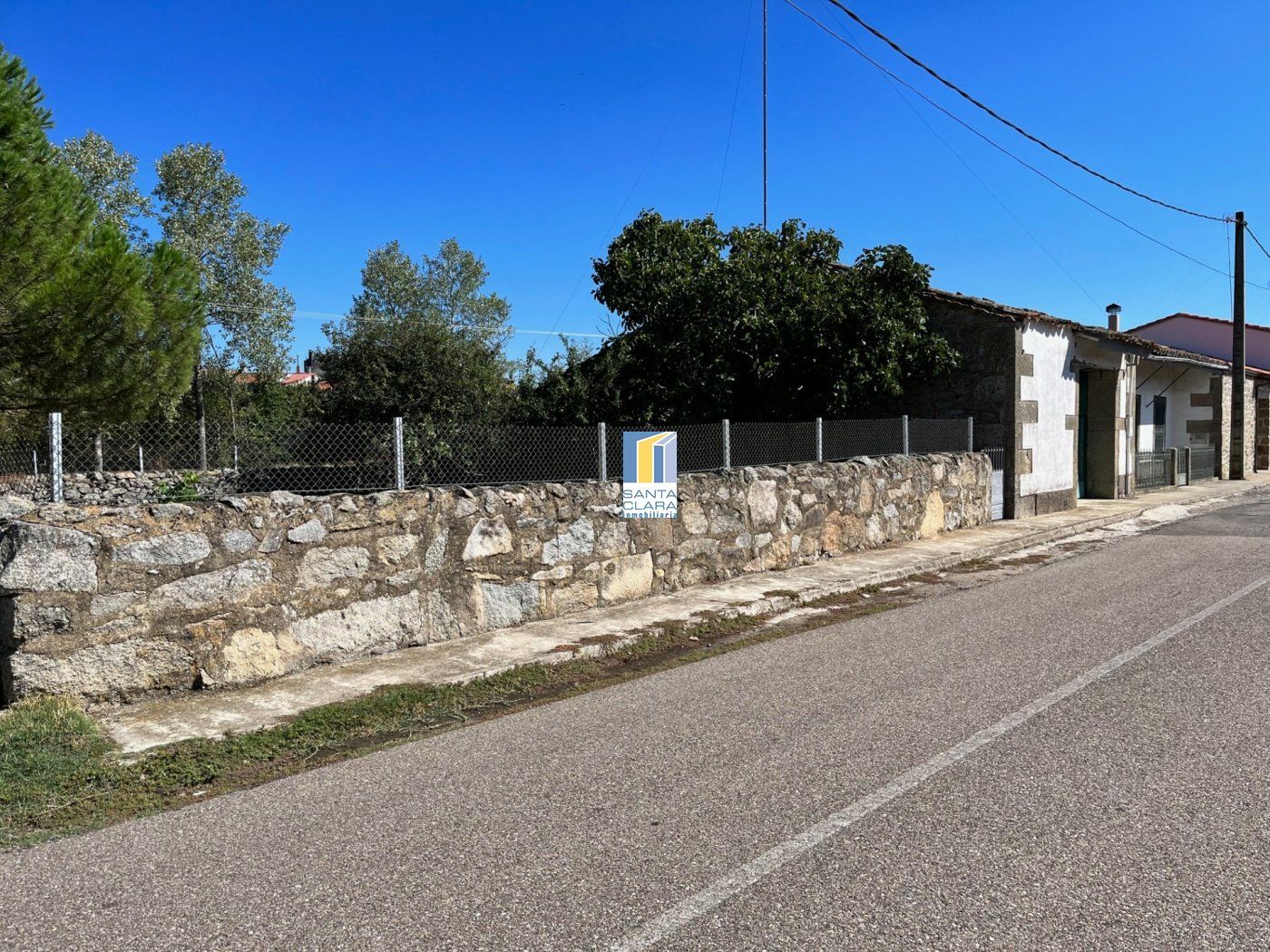 Vista exterior de Finca rústica en venda en Muga de Sayago amb Jardí privat