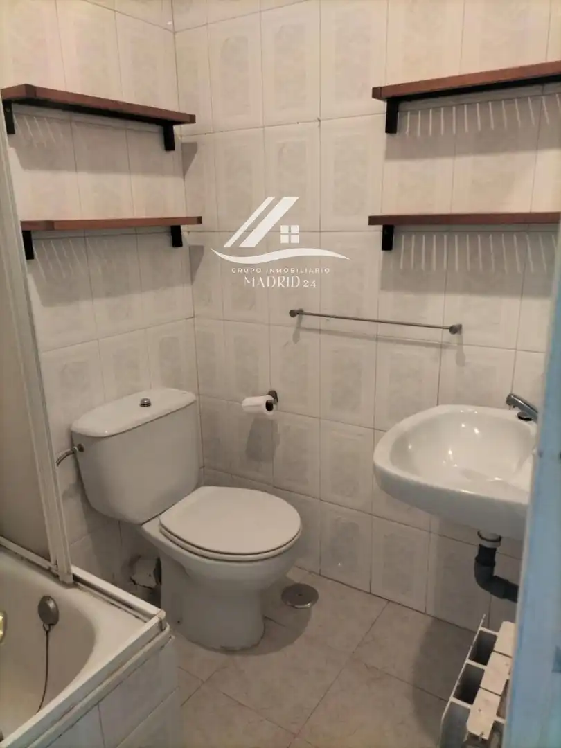 Baño de Piso de alquiler en Madrid