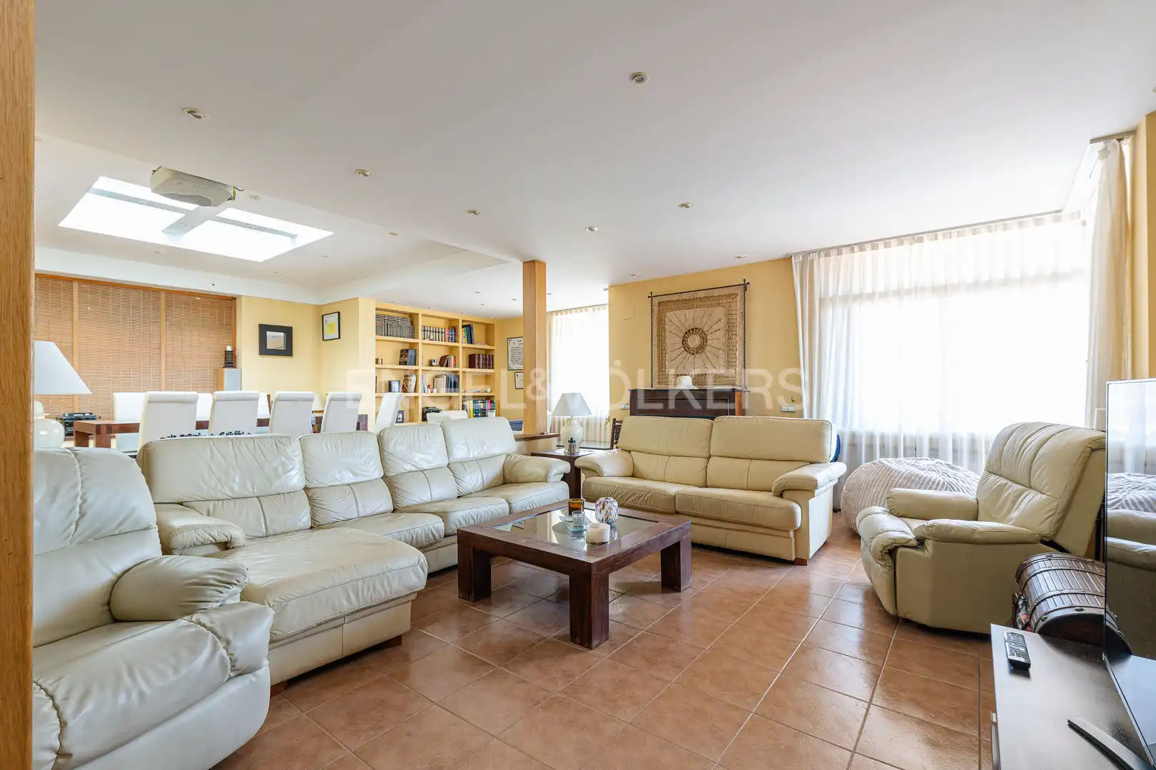 Sala d'estar de Casa o xalet en venda en Collado Villalba amb Aire condicionat, Calefacció i Jardí privat