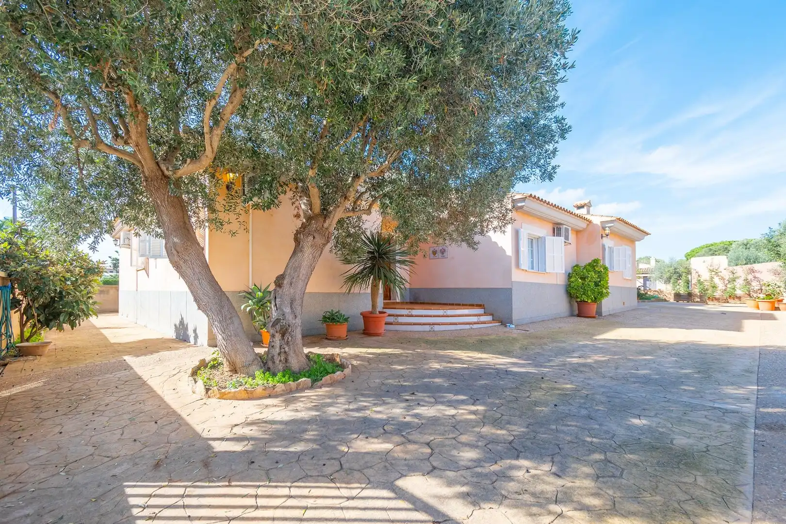 Vista exterior de Casa o xalet en venda en Felanitx amb Aire condicionat, Calefacció i Jardí privat