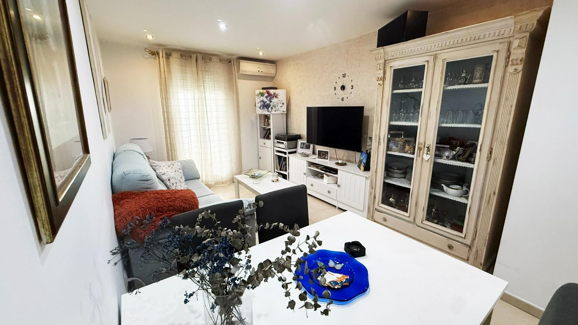 Sala d'estar de Pis en venda en Chiclana de la Frontera amb Aire condicionat i Terrassa