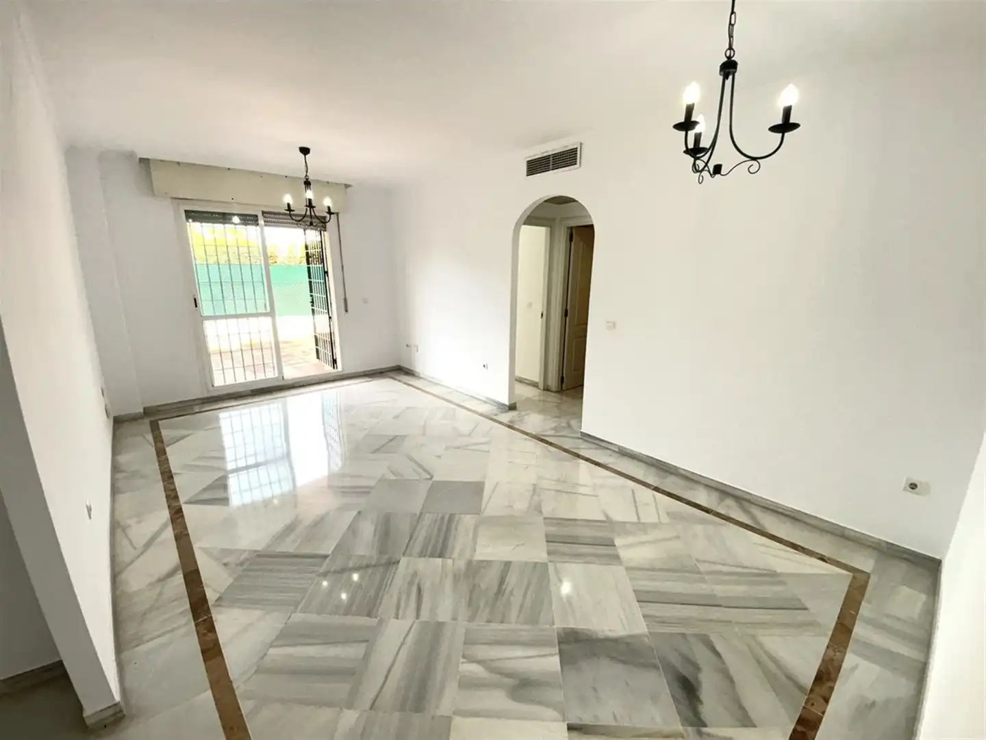 Apartament en venda en Marbella amb Aire condicionat i Terrassa