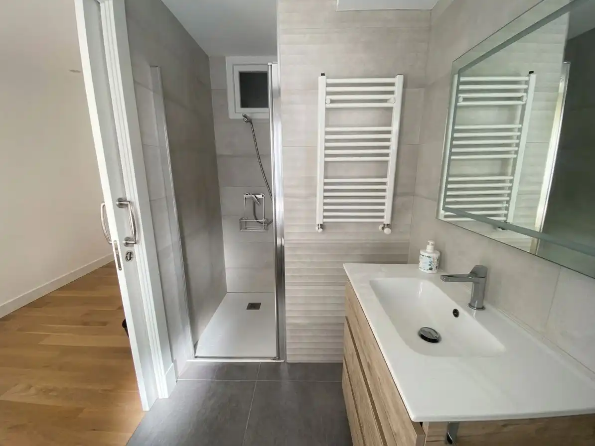 Bany de Pis en venda en Santander