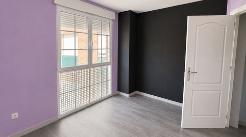 Foto 2 von Wohnung zum Verkauf in Calle Sacedón, Ayuntamiento - Avenida Siglo XXI, Azuqueca de Henares