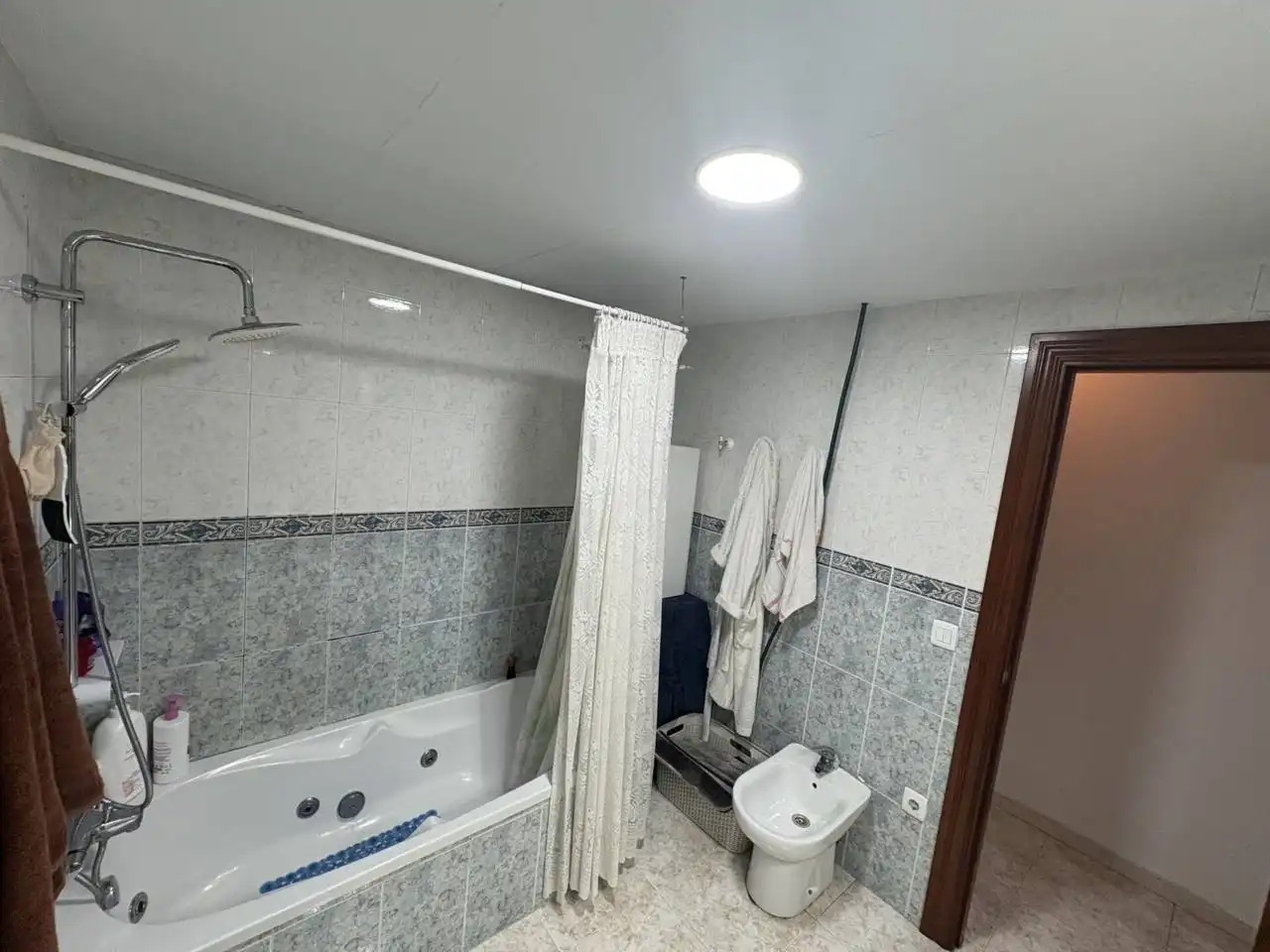 Bany de Casa o xalet en venda en Binéfar amb Aire condicionat, Calefacció i Terrassa