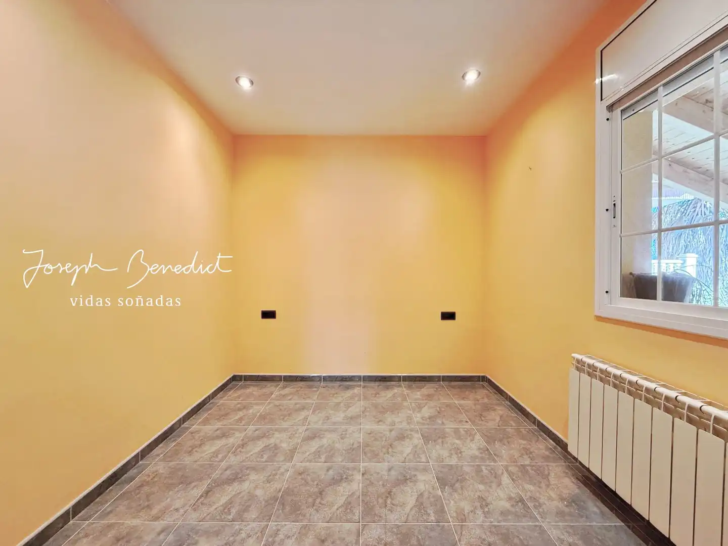 Houses for sale in Begues  with Air Conditioner, Heating and Private garden