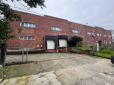 Nau industrial de lloguer a Via Ptolomeo 217