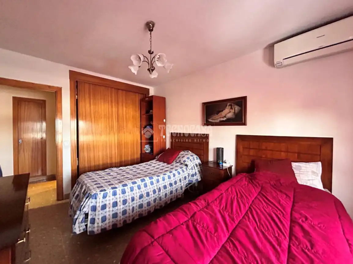 Bedroom of Flat for sale in Madrid  with Air Conditioner and Heating