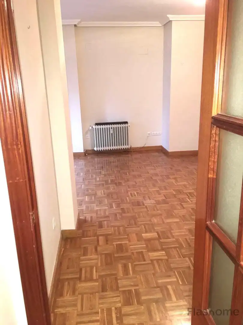 Wohnung zum Verkauf in Santa Amalia mit Klimaanlage, Heizung und Terrasse