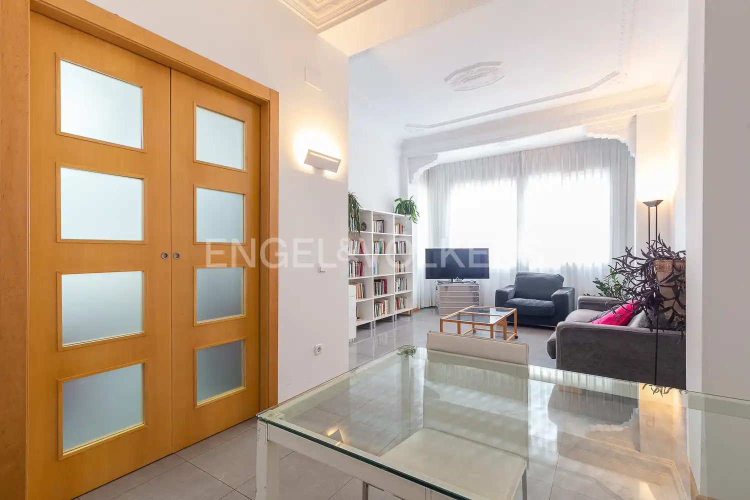 Living room of Flat for sale in Valencia  with Air Conditioner, Heating and Furnished