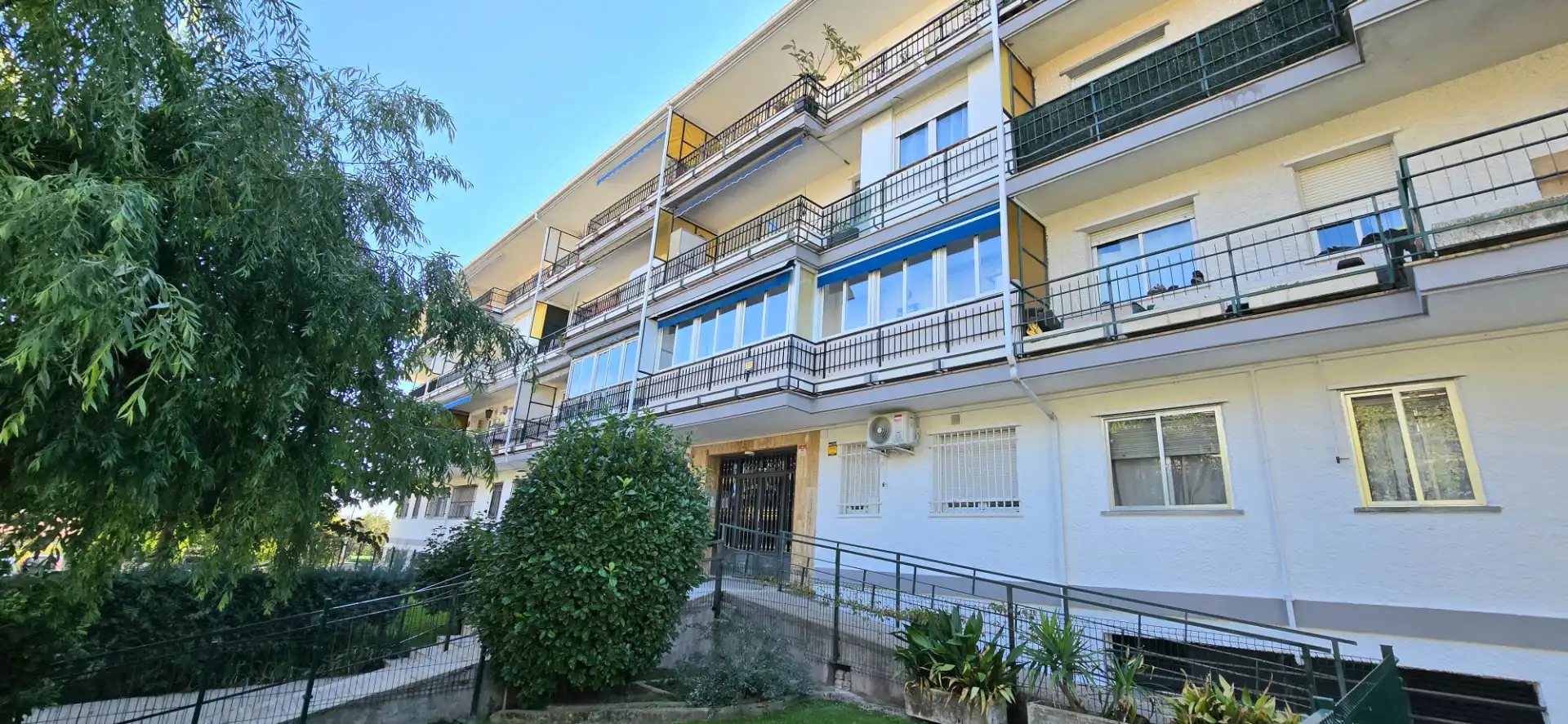 Apartament amb piscina en venda a Calle Islas Cíes