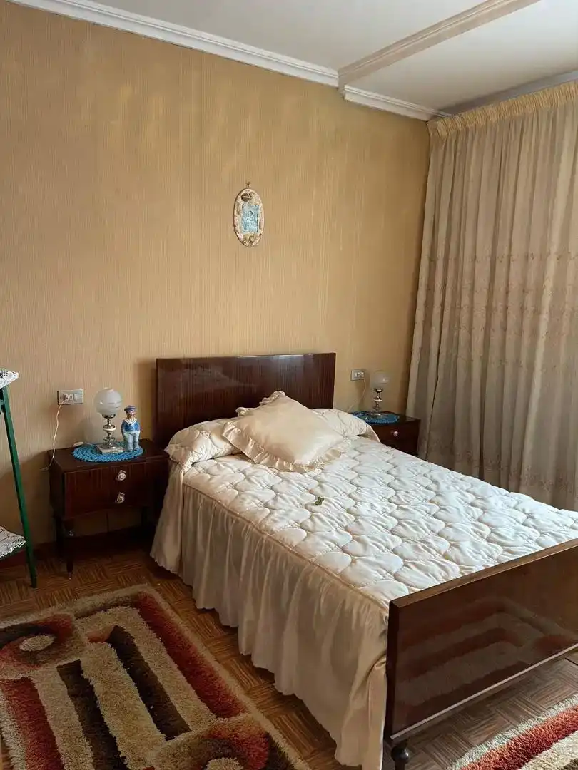 Habitación de Piso en venta en Trasmiras con Balcón