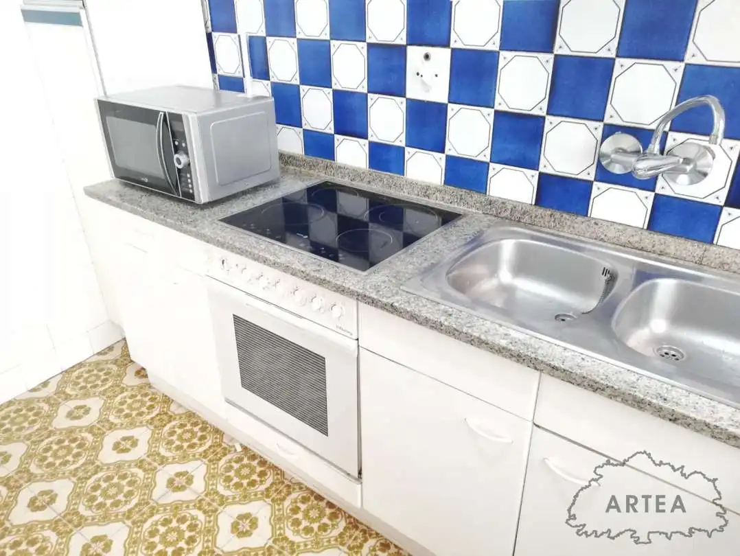 Cocina de Piso de alquiler en Bilbao  con Calefacción, Horno y Lavadora