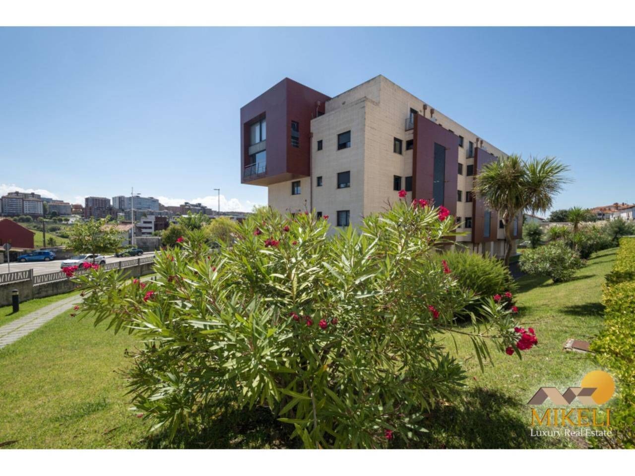 Exterior view of Flat to rent in Santander  with Heating, Parquet flooring and Storage room