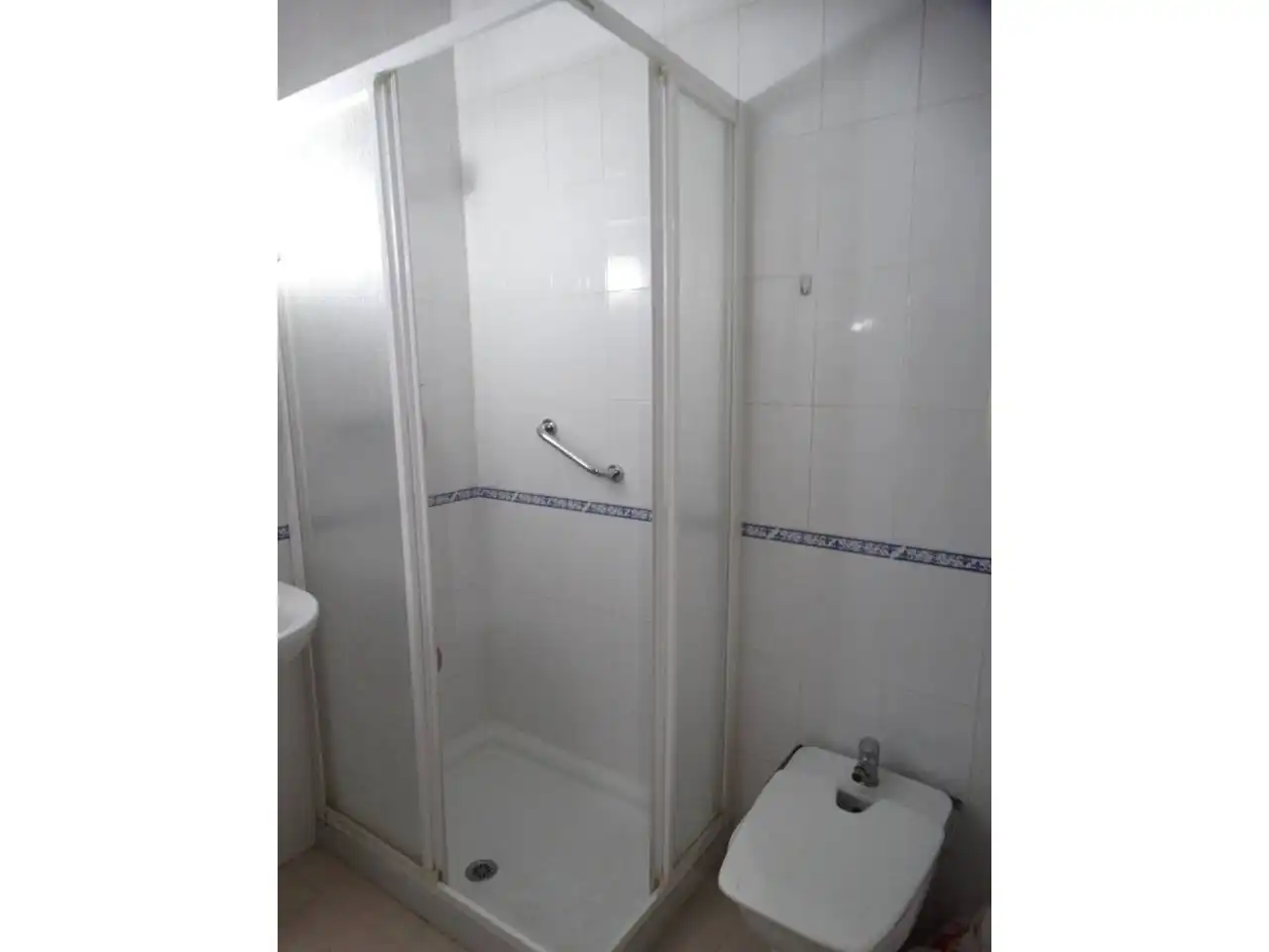 Baño de Piso en venta en Huelva con Aire acondicionado, Calefacción y Terraza