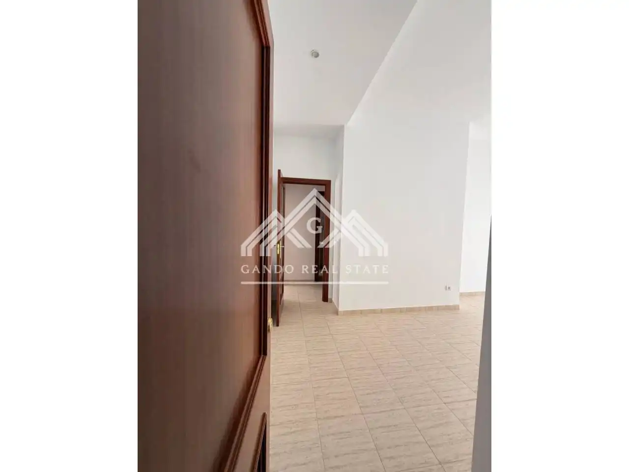 Piso en venta en Utrera con Trastero y Balcón