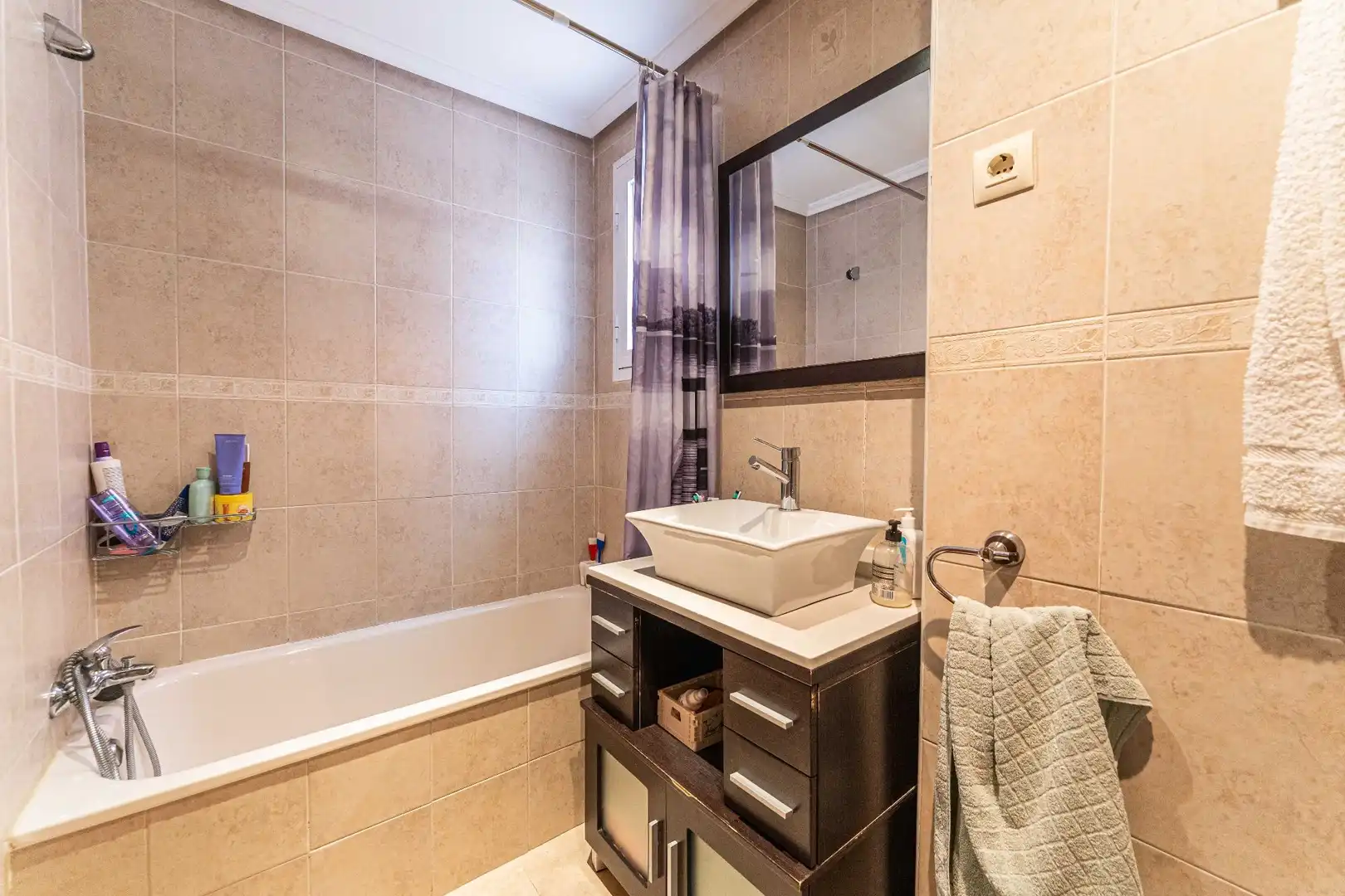 Baño de Piso en venta en Universidad - Hospital