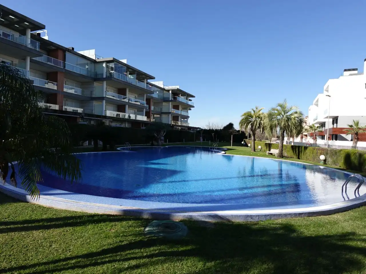 Apartment mit Pool zum Verkauf in Av matisse 4, imagen 2