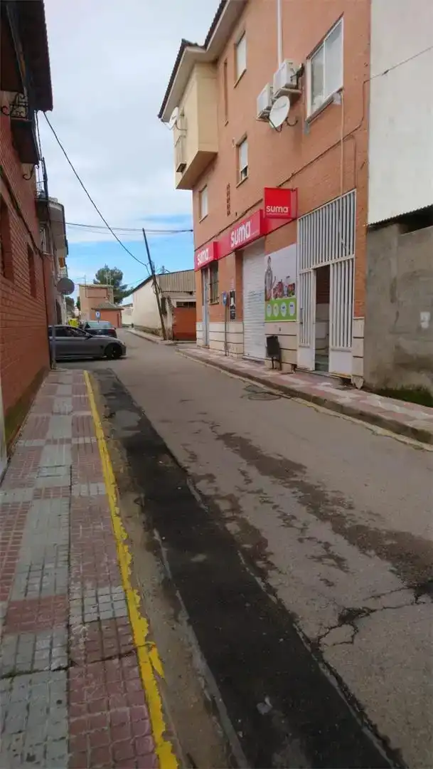 Vista exterior de Local en venda en Mocejón