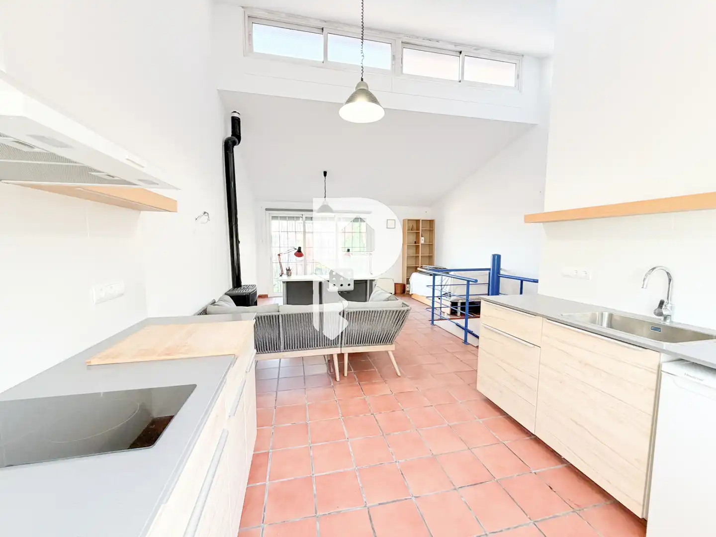 Cocina de Casa adosada en venta en Sant Vicenç Dels Horts con Aire acondicionado, Calefacción y Jardín privado