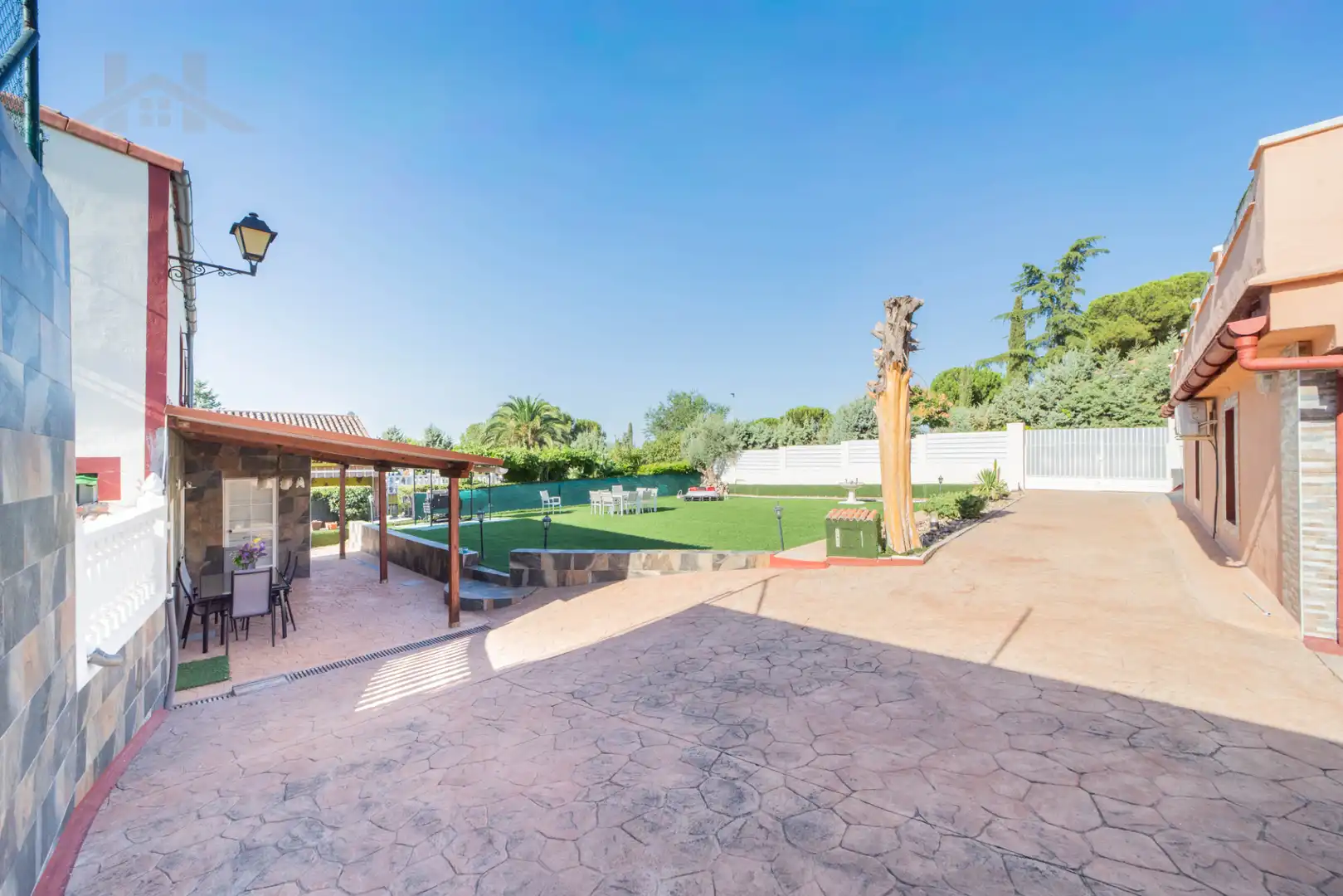 Jardí de Casa o xalet en venda en Batres amb Aire condicionat, Calefacció i Jardí privat