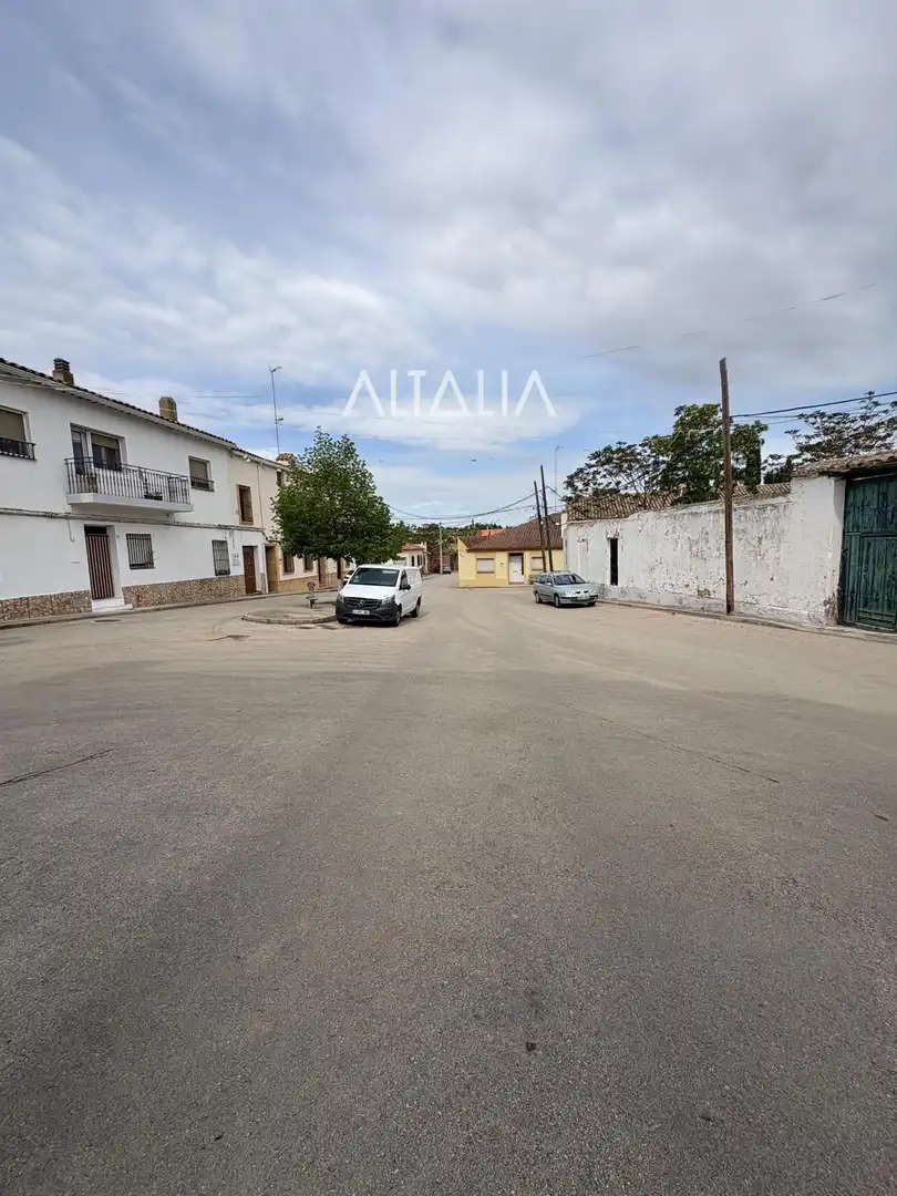 Vista exterior de Nave industrial en venta en Cervera del Llano