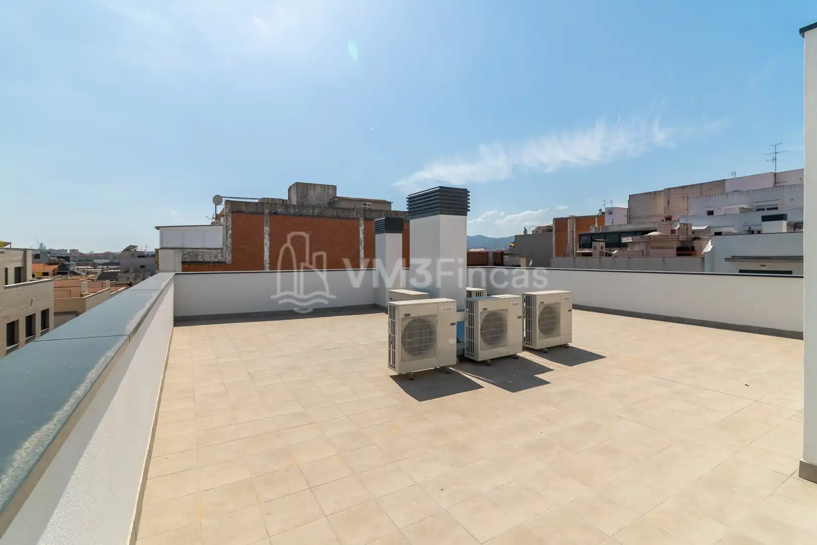 Terraza de Ático de alquiler en Santa Coloma de Gramenet con Aire acondicionado, Calefacción y Terraza