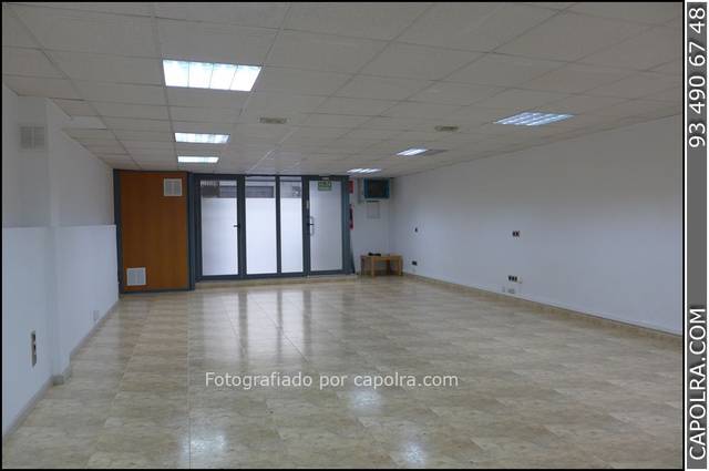Local comercial en Alquiler en Barri de les Corts