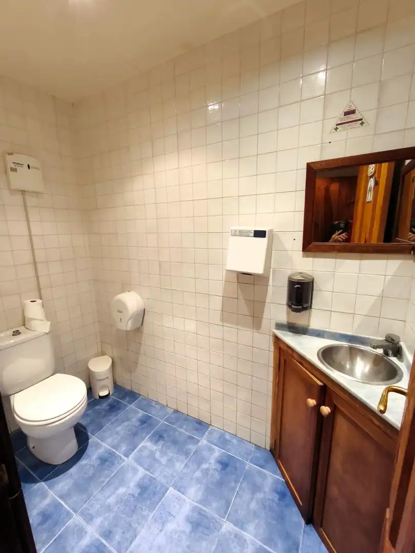 Badezimmer von Geschaftsraum zum Verkauf in Sahagún
