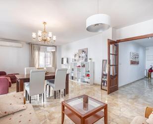 Living room of Flat for sale in  Granada Capital  with Air Conditioner and Terrace