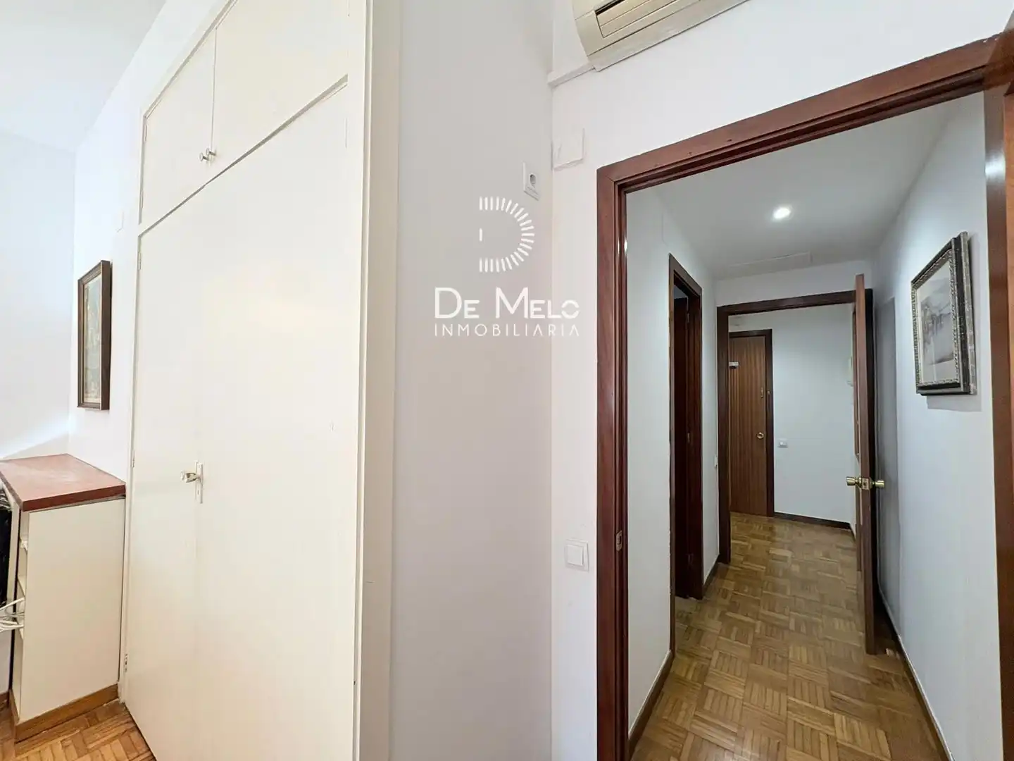 Wohnung zum Verkauf in Barcelona mit Klimaanlage, Heizung und Parkett